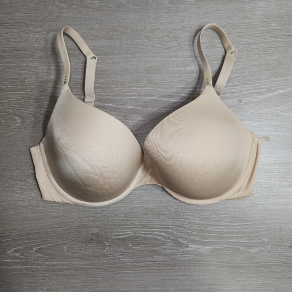 Victoria’s Secret Demi Uplift Bra‎ 36DD. Biofit ,Push-Up,Nude/Beige, Adjustable - Picture 1 of 9